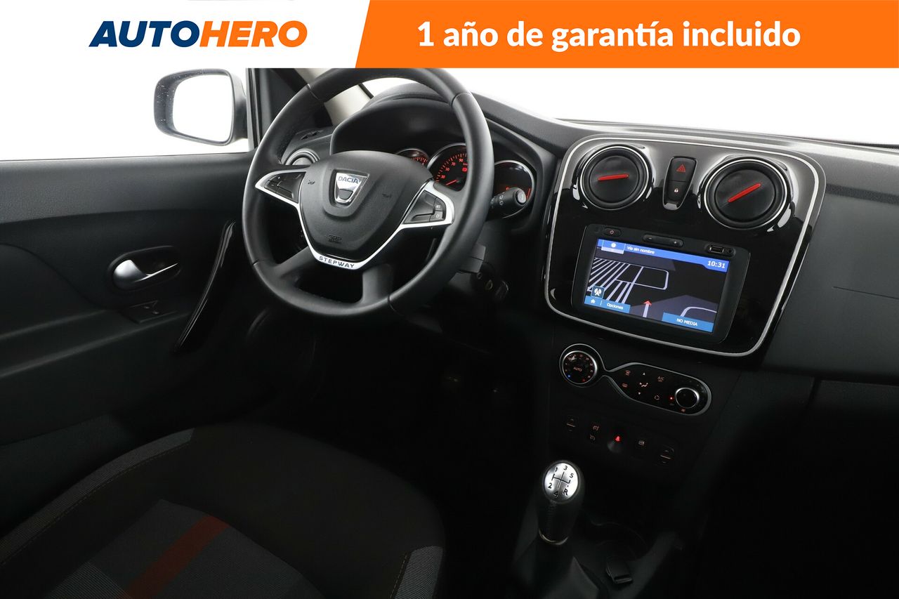 Foto Dacia Sandero 14