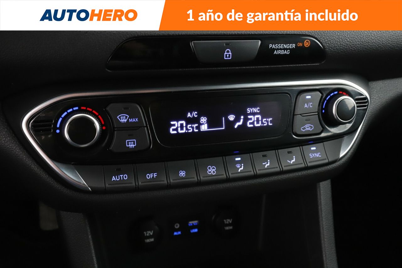 Foto Hyundai i30 24