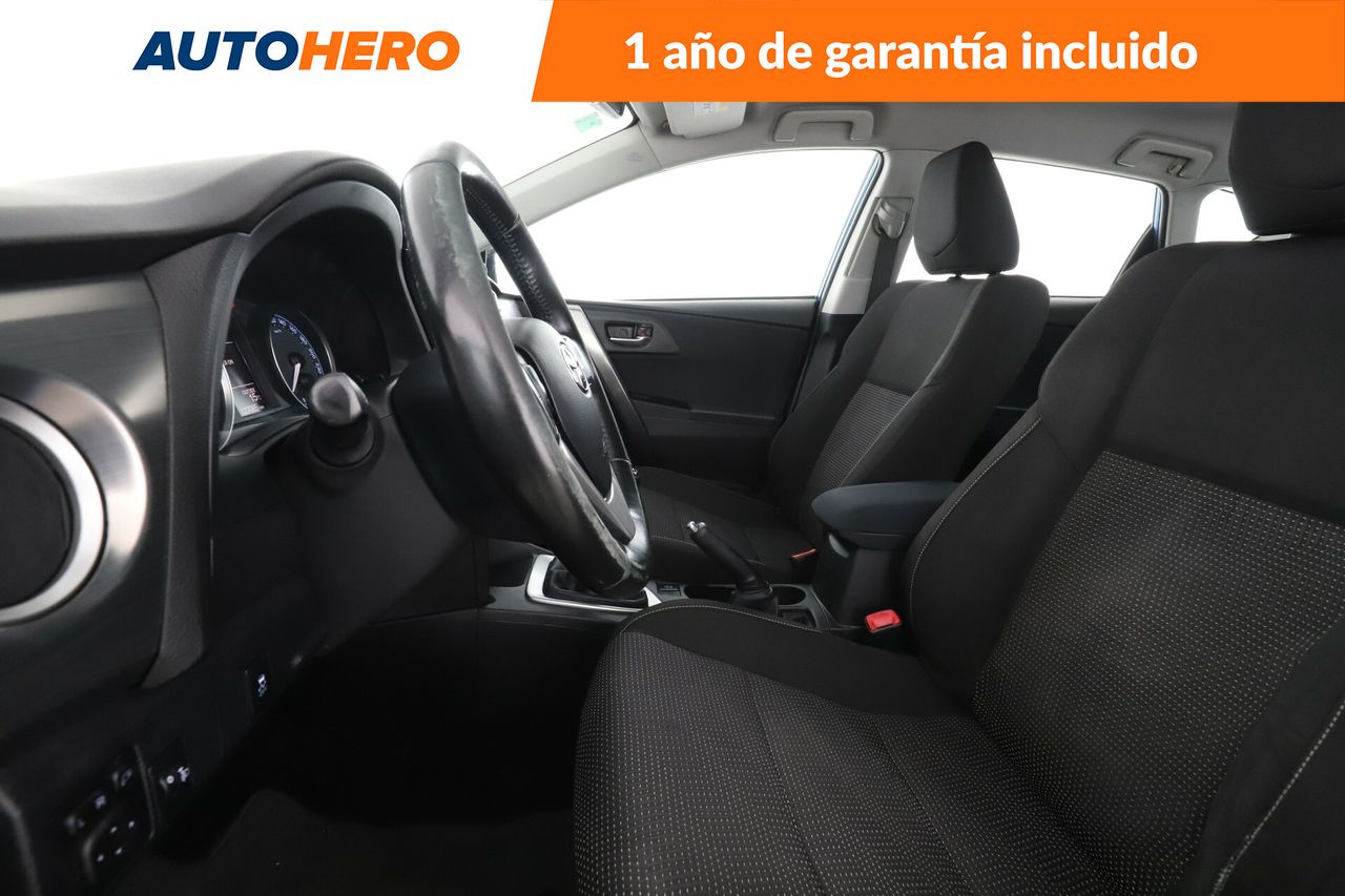 Foto Toyota Auris 11