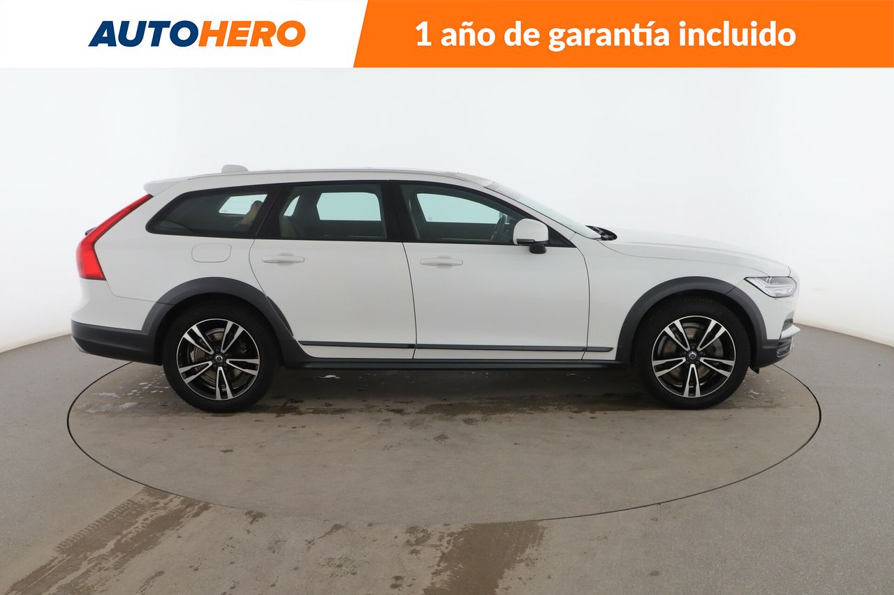 Foto Volvo V90 Cross Country 7