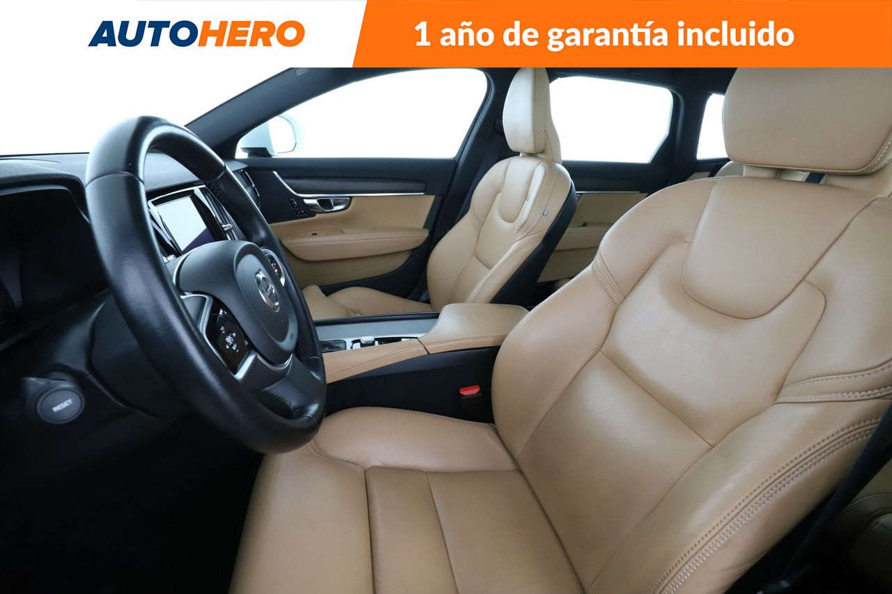 Foto Volvo V90 Cross Country 11