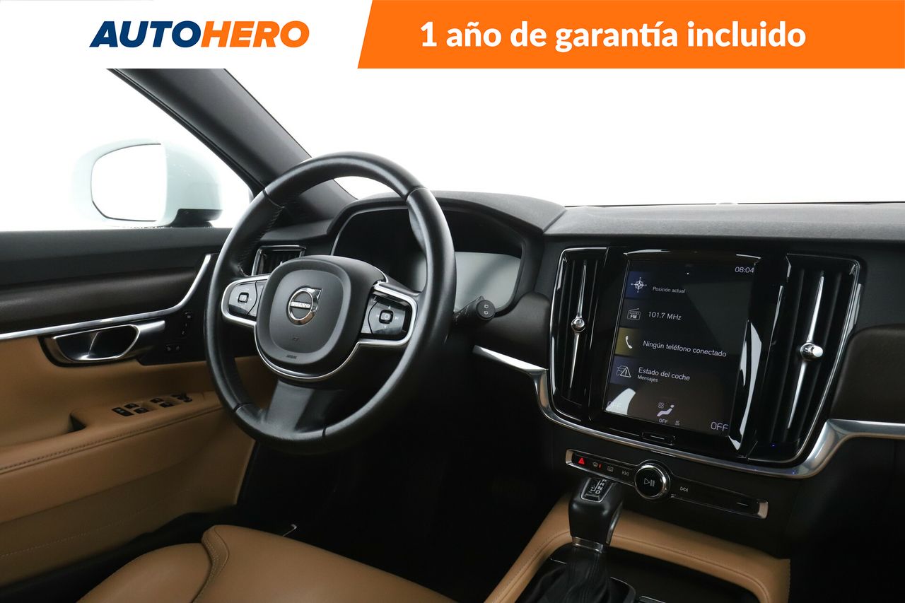 Foto Volvo V90 Cross Country 14