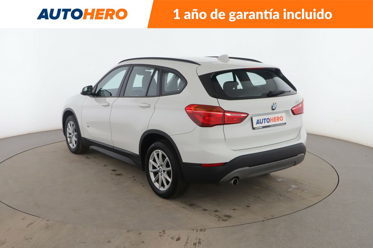 Foto BMW X1 4