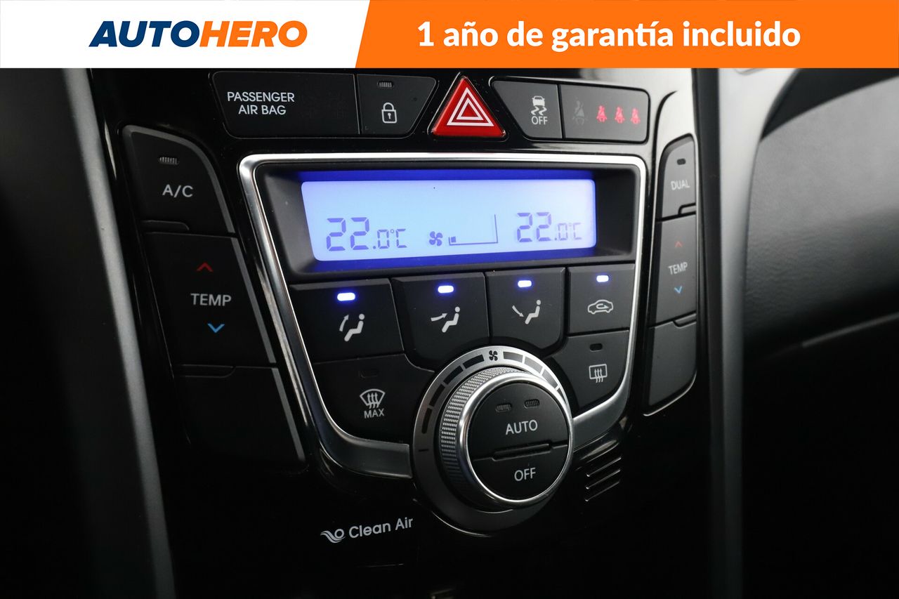 Foto Hyundai i30 24