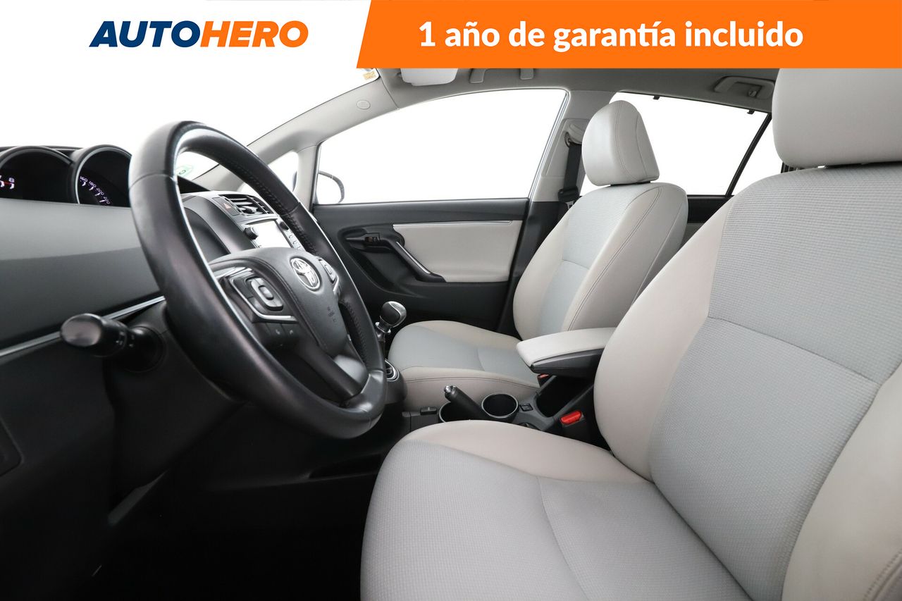 Foto Toyota Corolla Verso 11