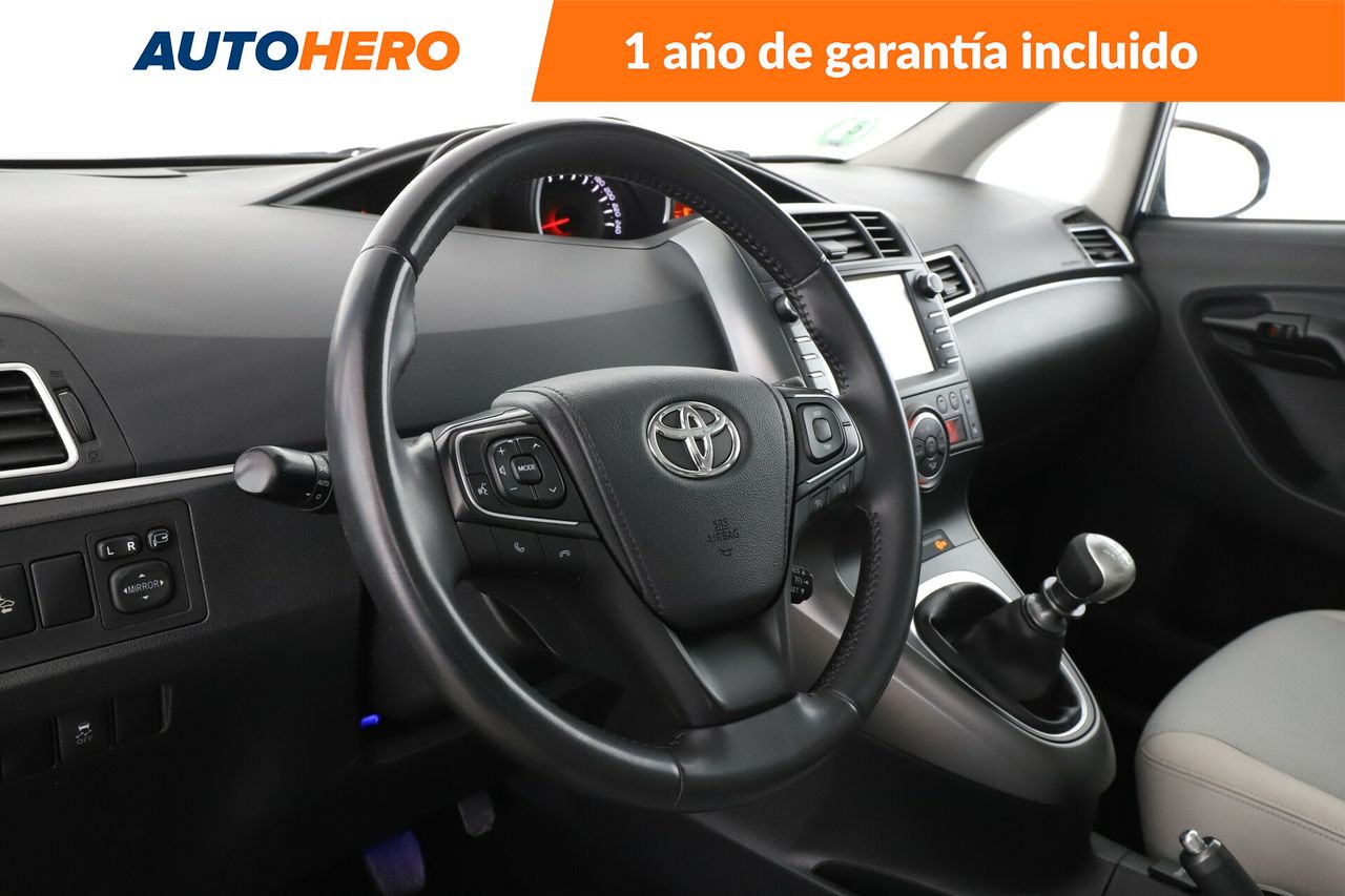 Foto Toyota Corolla Verso 12