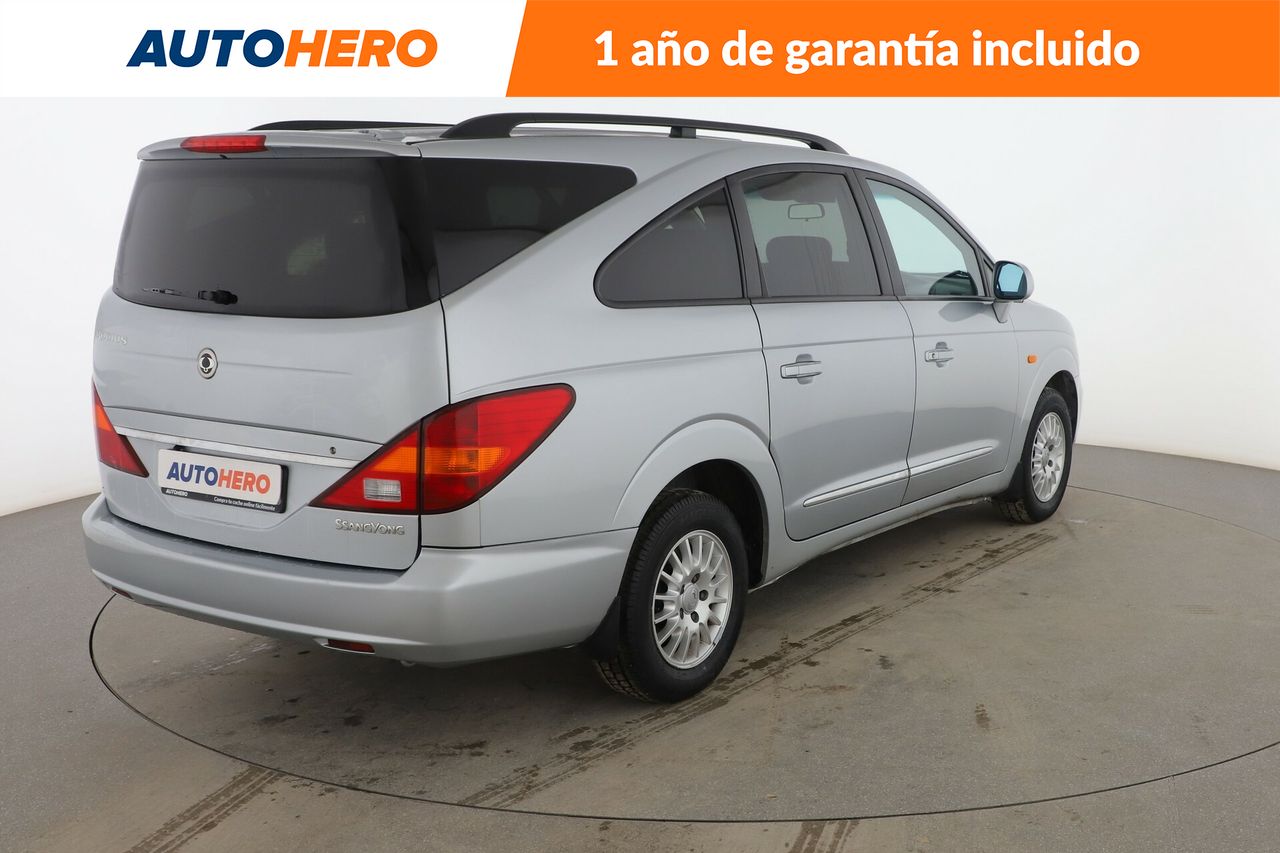 Foto SsangYong Rodius 6