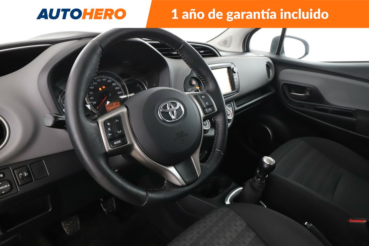 Foto Toyota Yaris 12