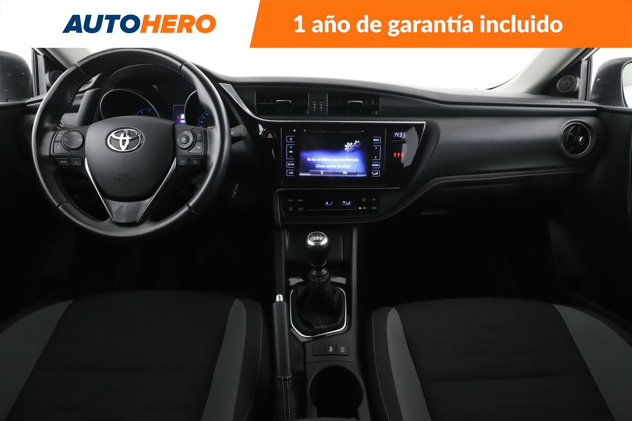 Foto Toyota Auris 13