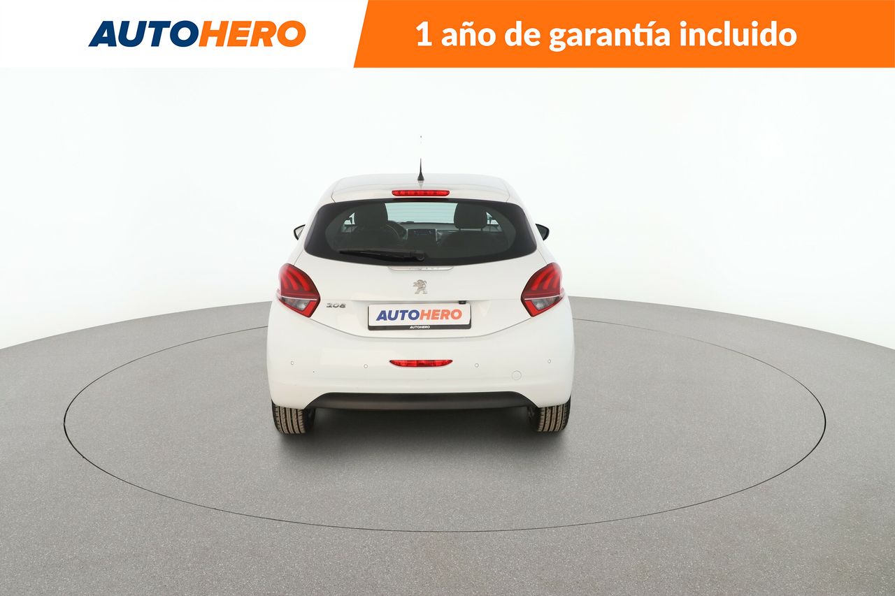 Foto Peugeot 208 5