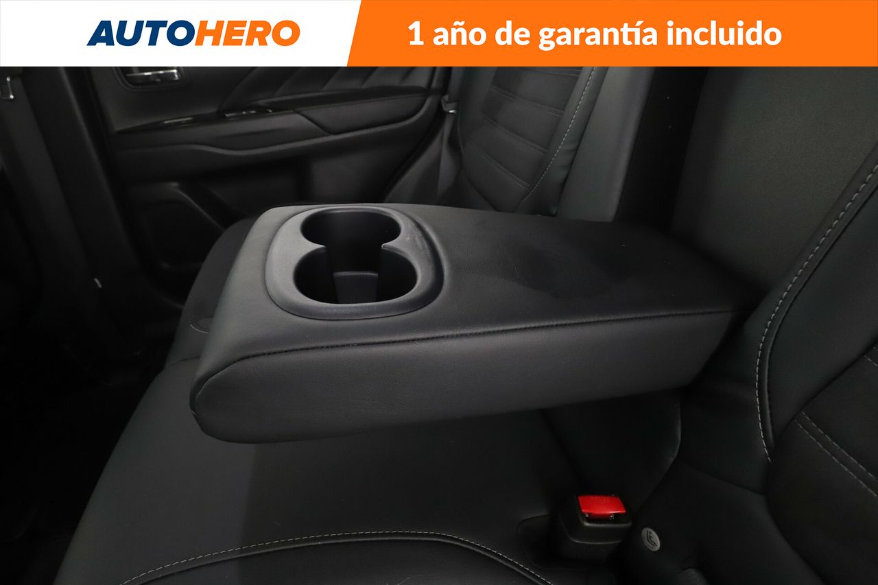 Foto Mitsubishi Outlander 24