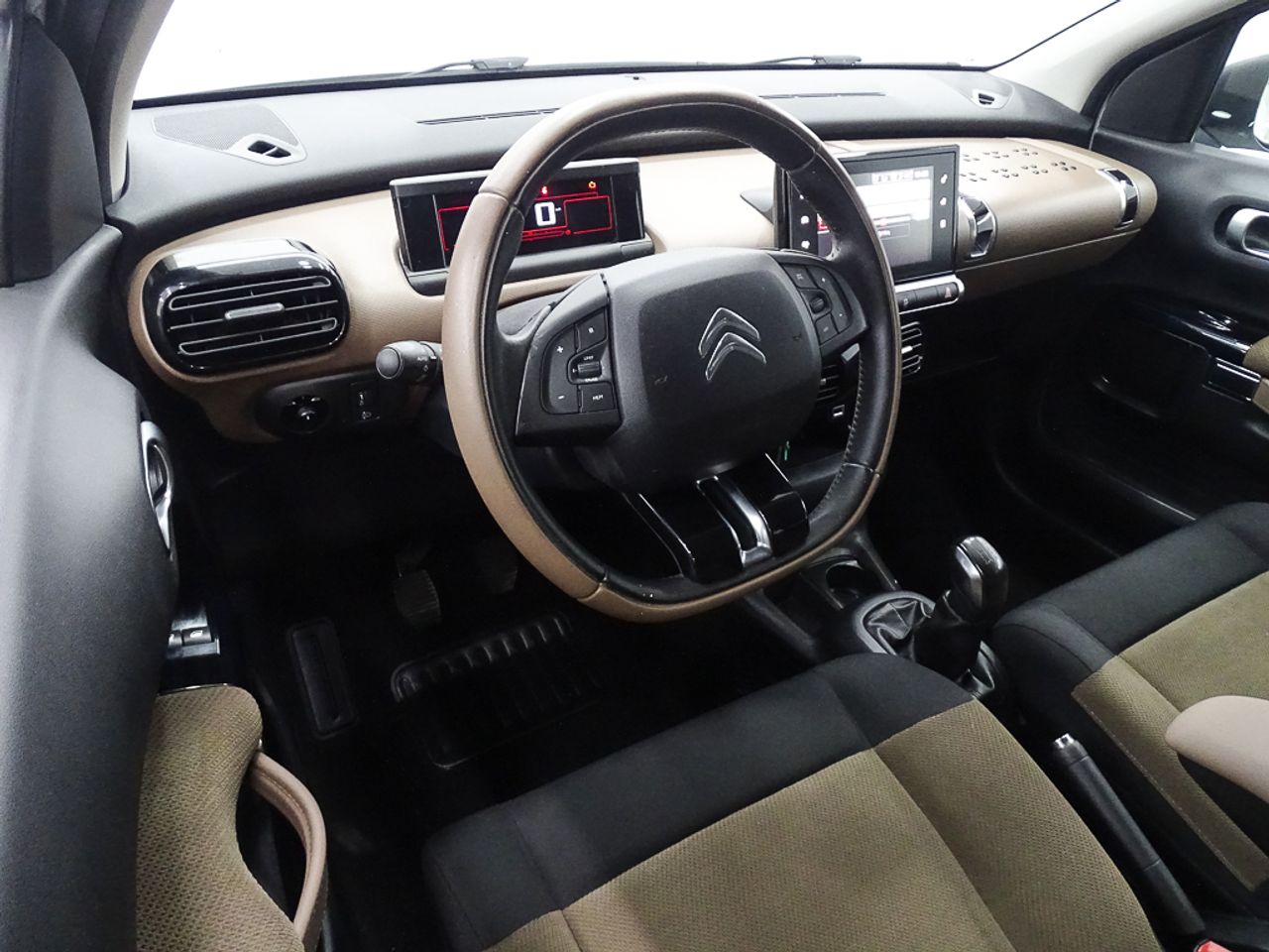 Foto Citroën C4 Cactus 23