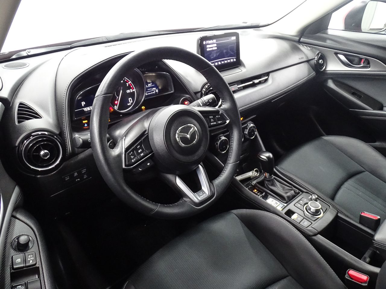 Foto Mazda CX-3 24