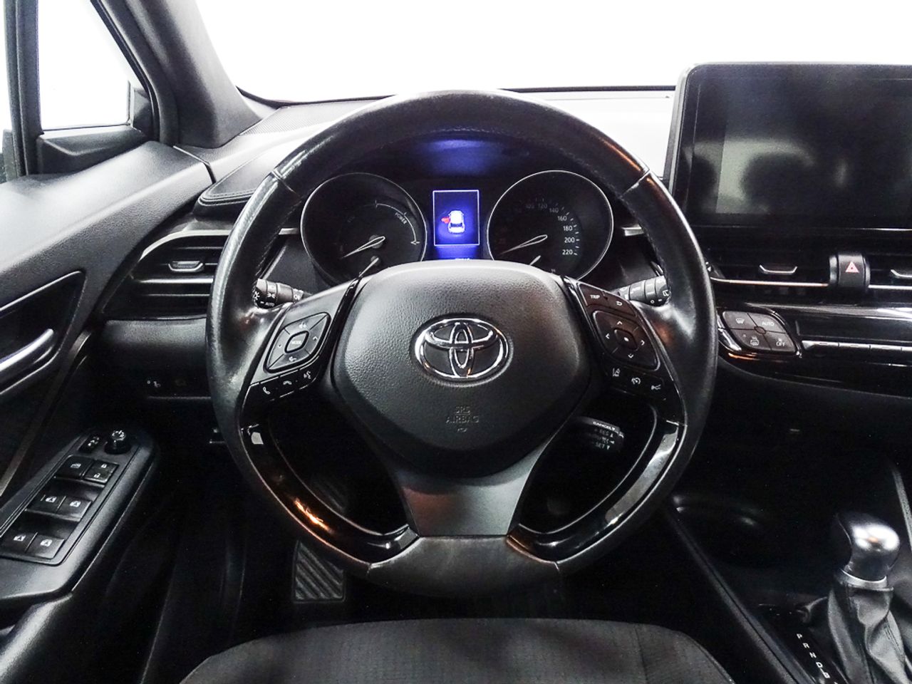 Foto Toyota C-HR 15