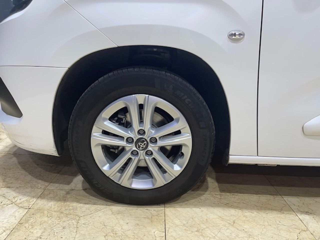 Foto Toyota Proace Verso 18