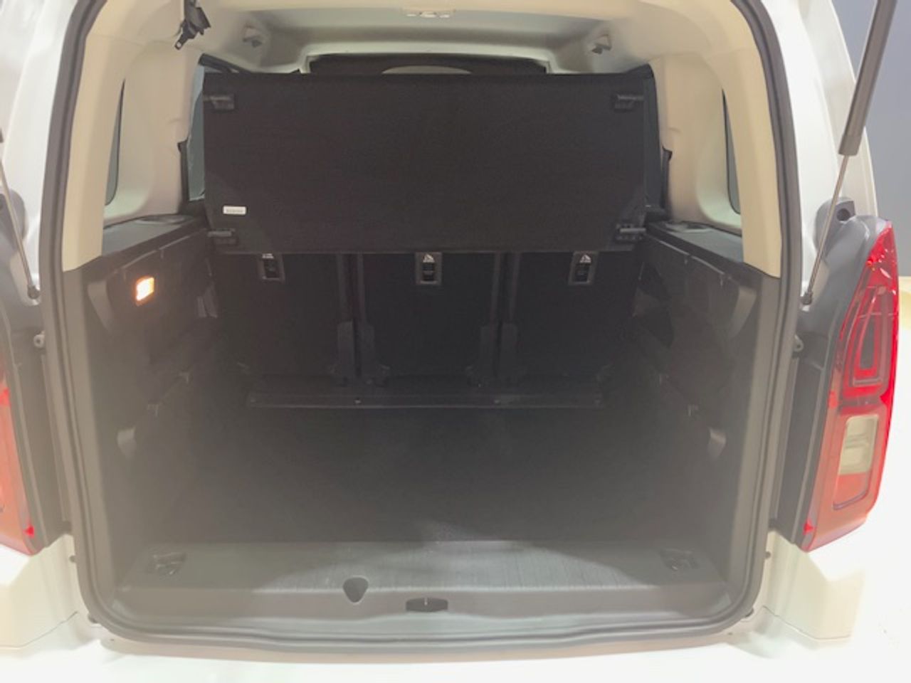 Foto Toyota Proace Verso 15