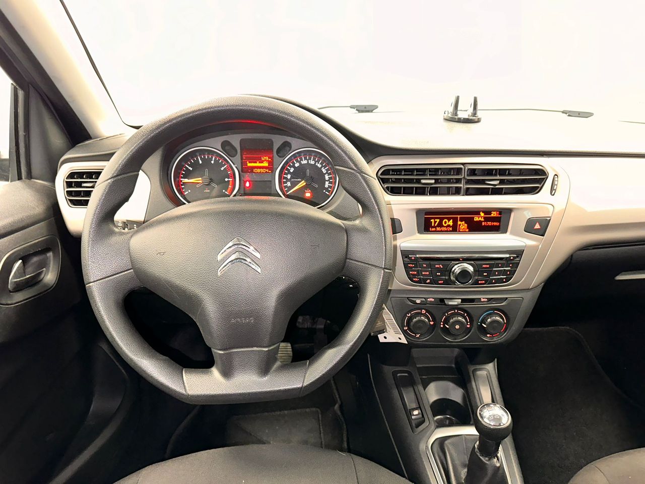 Foto Citroën C-Elysèe 15