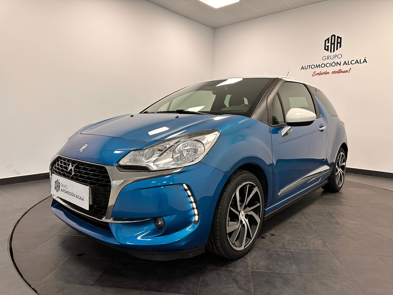 Foto DS Automobiles DS 3 1