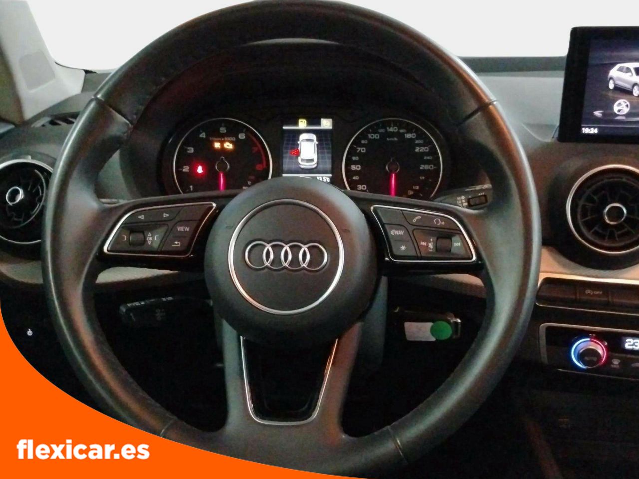 Foto Audi Q2 10