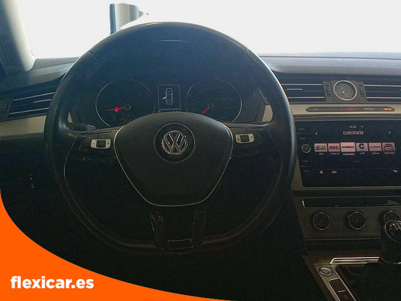 Foto Volkswagen Passat 10