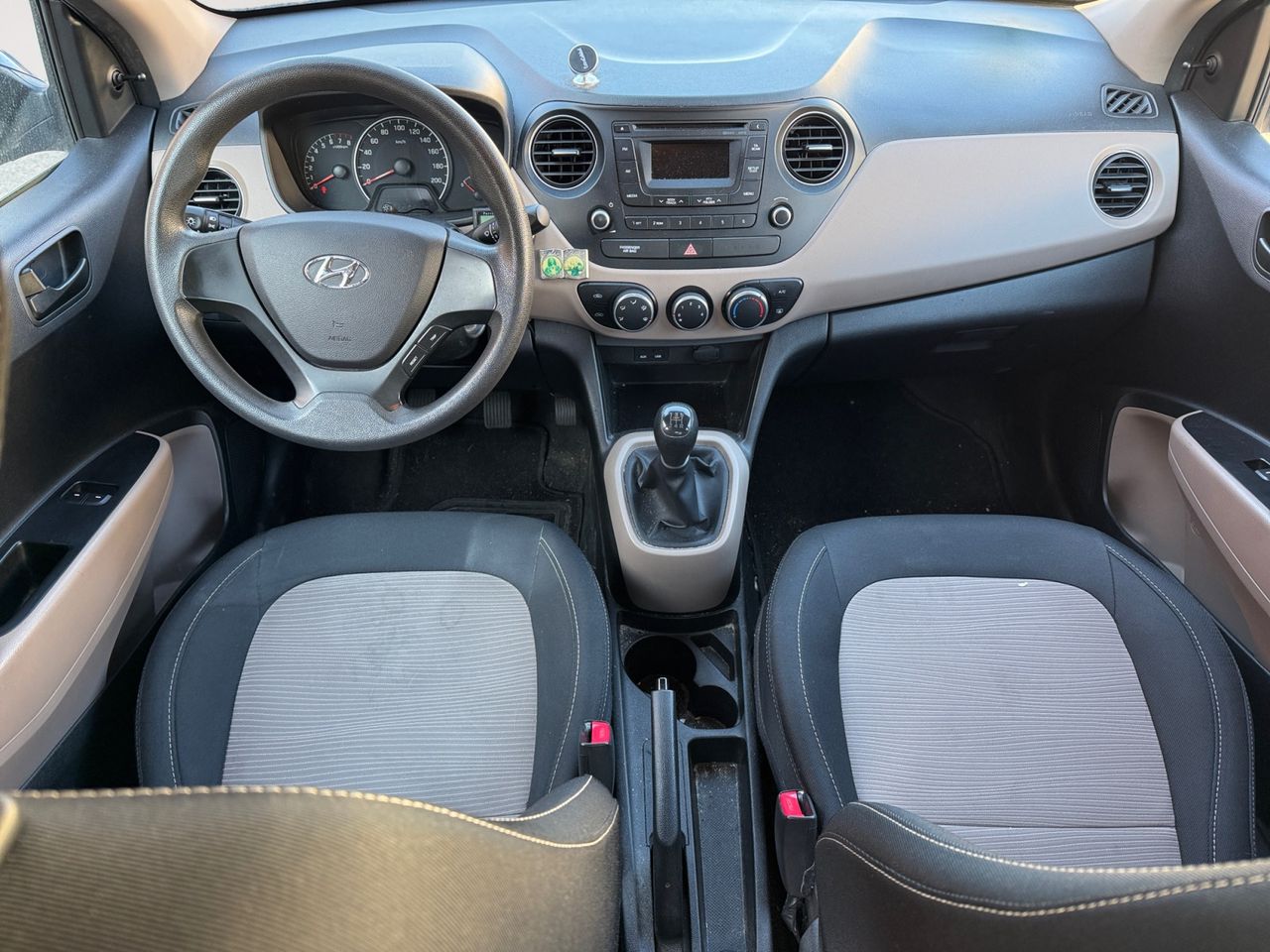 Foto Hyundai i10 8