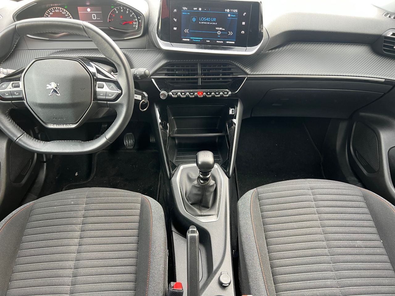 Foto Peugeot 2008 11