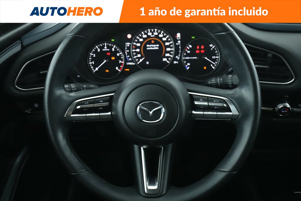 Foto Mazda CX-30 18