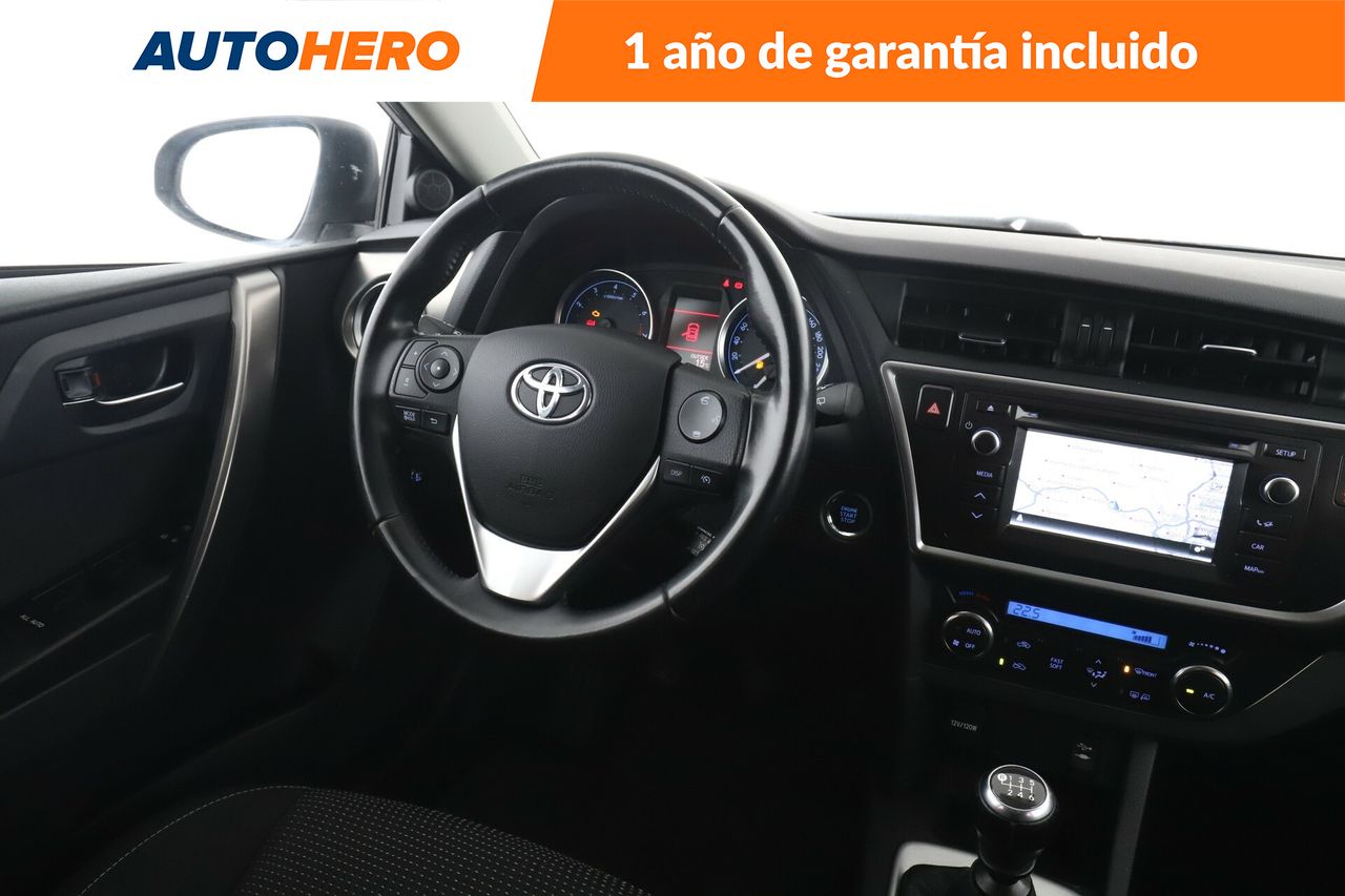 Foto Toyota Auris 14