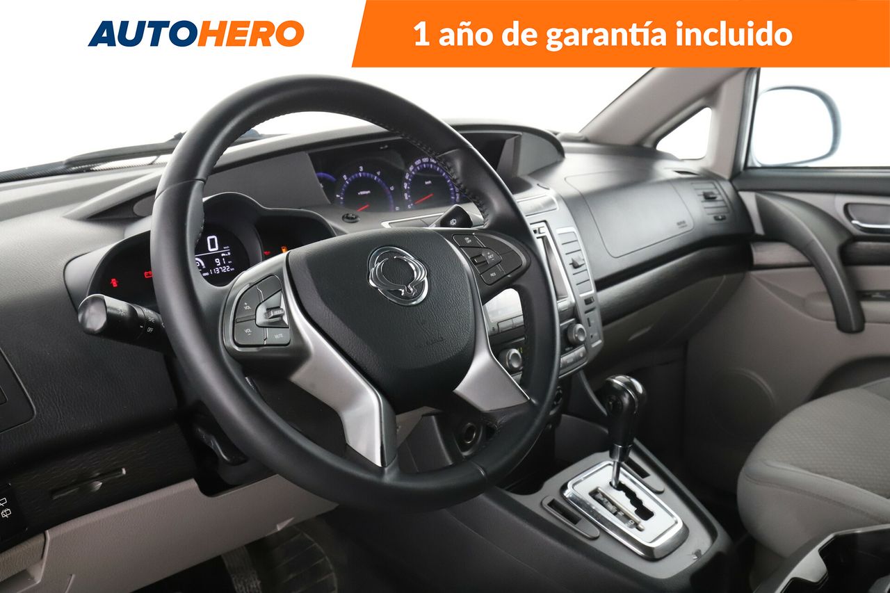 Foto SsangYong Rodius 12