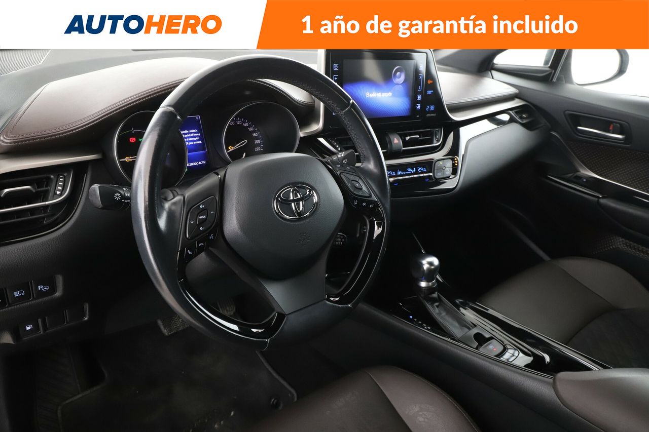 Foto Toyota C-HR 12