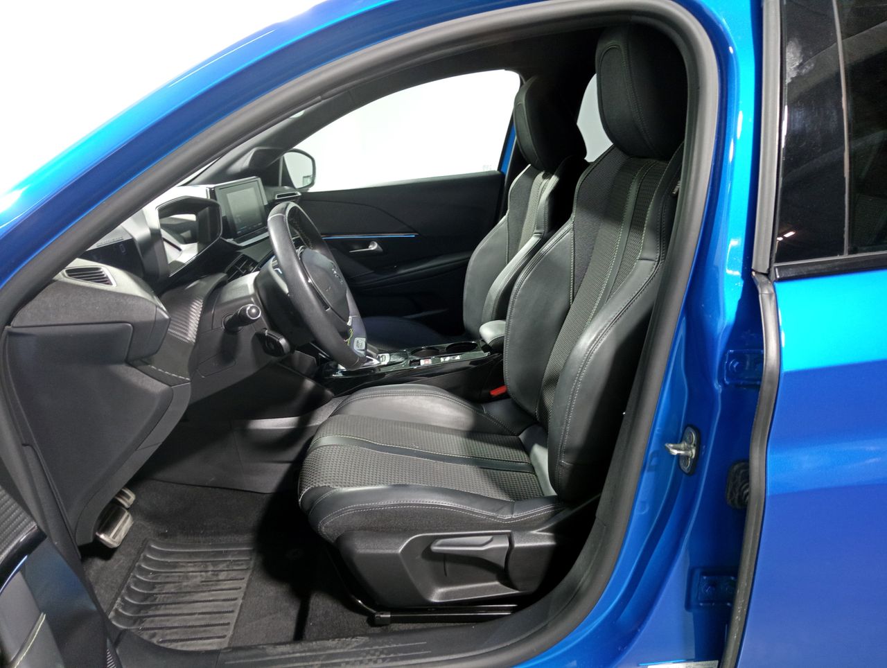 Foto Peugeot 208 8