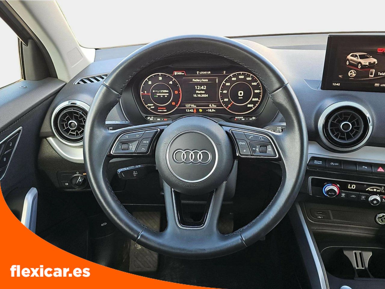 Foto Audi Q2 13