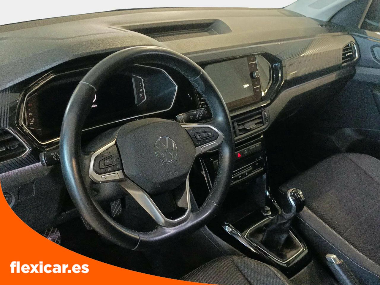 Foto Volkswagen T-Cross 12