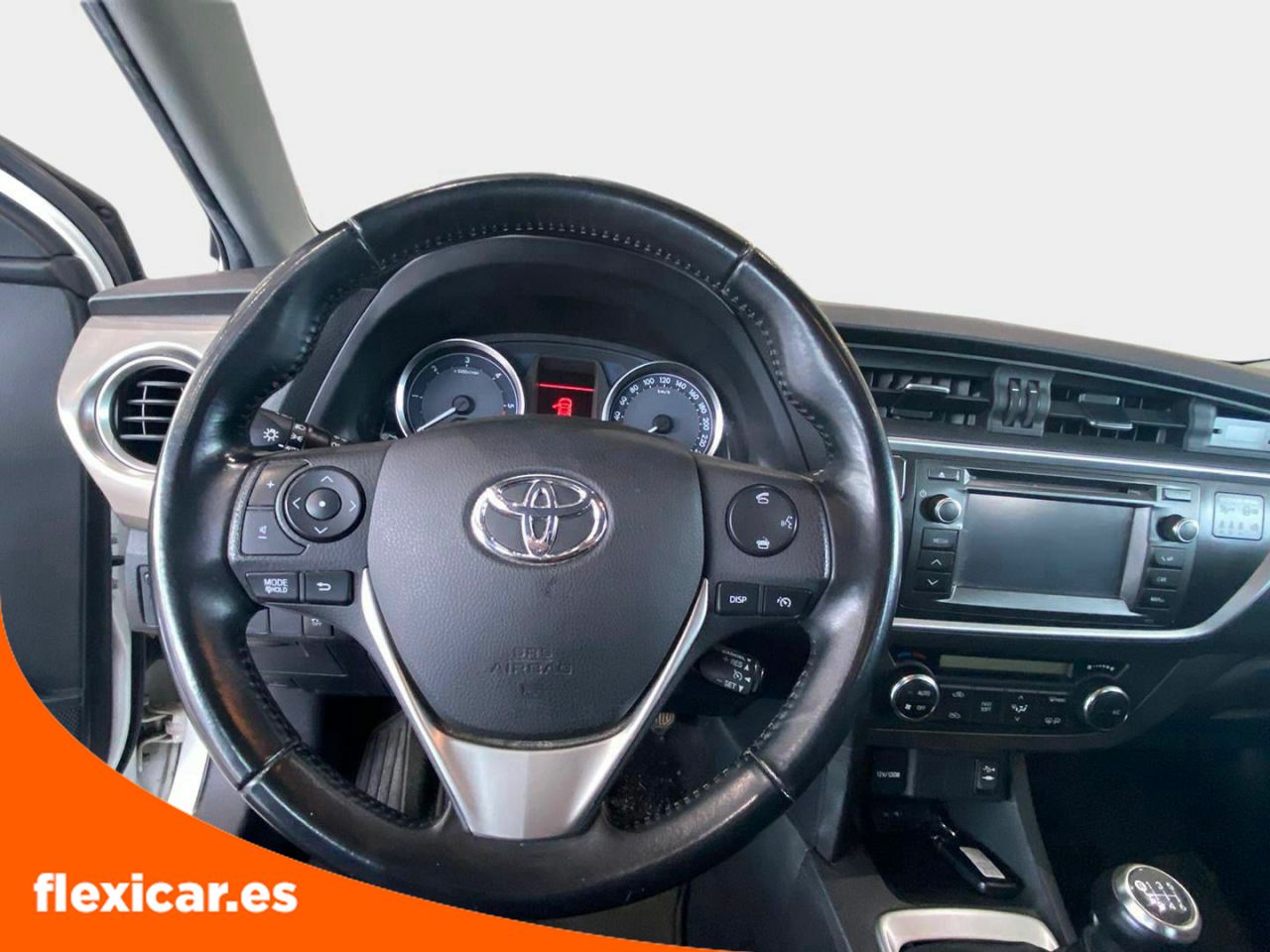 Foto Toyota Auris 11