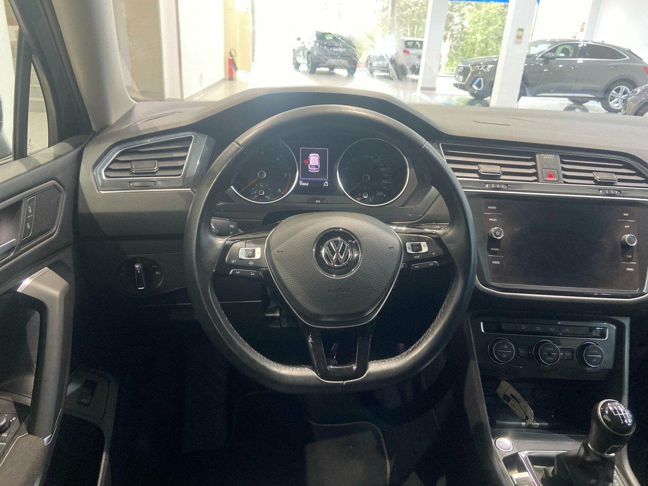 Foto Volkswagen Tiguan 11