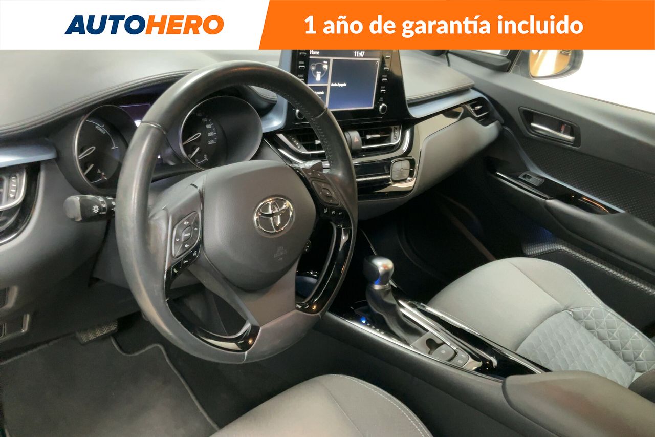 Foto Toyota C-HR 11