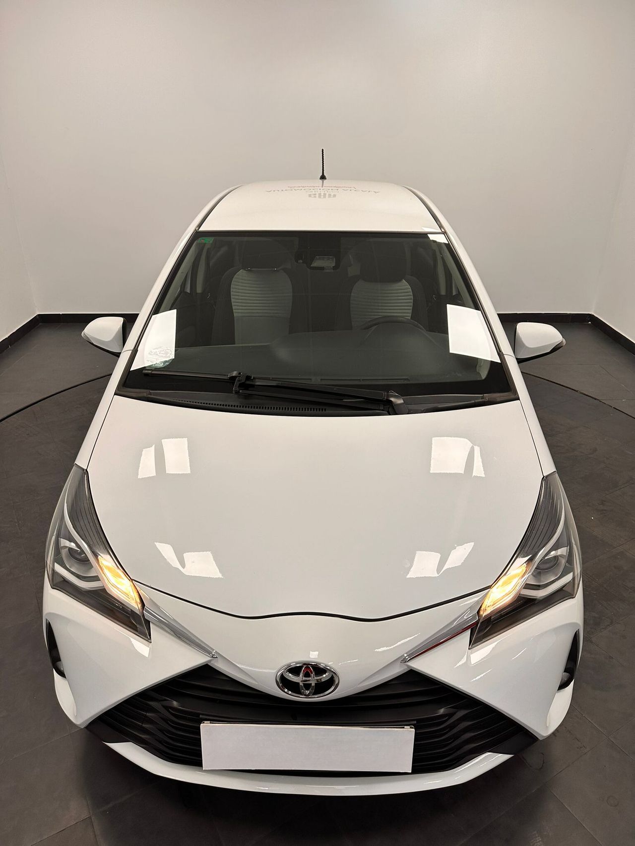 Foto Toyota Yaris 9