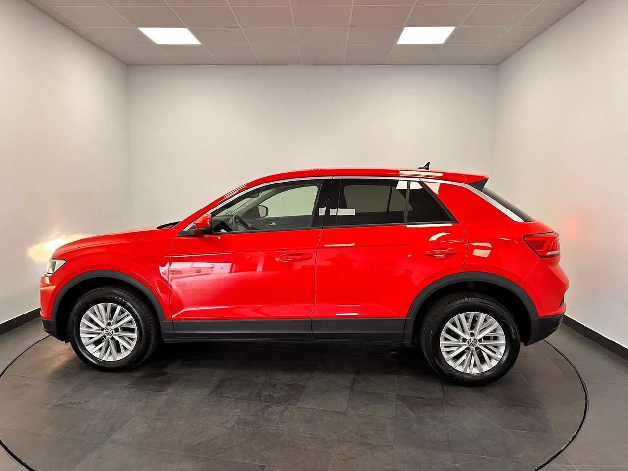 Foto Volkswagen T-Roc 13