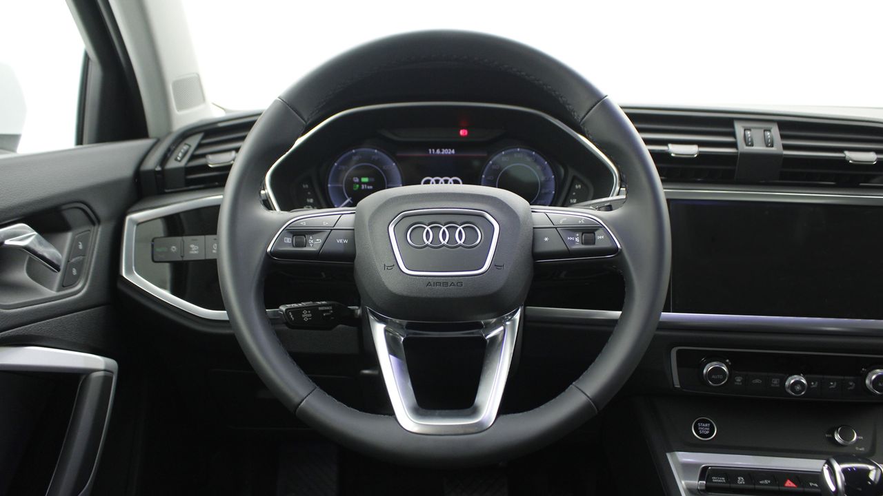 Foto Audi Q3 24