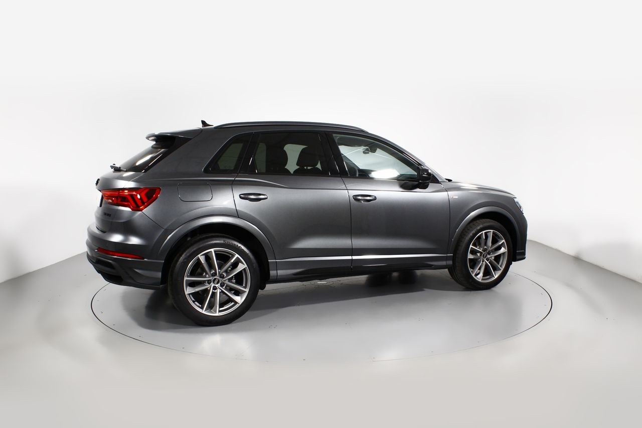 Foto Audi Q3 24