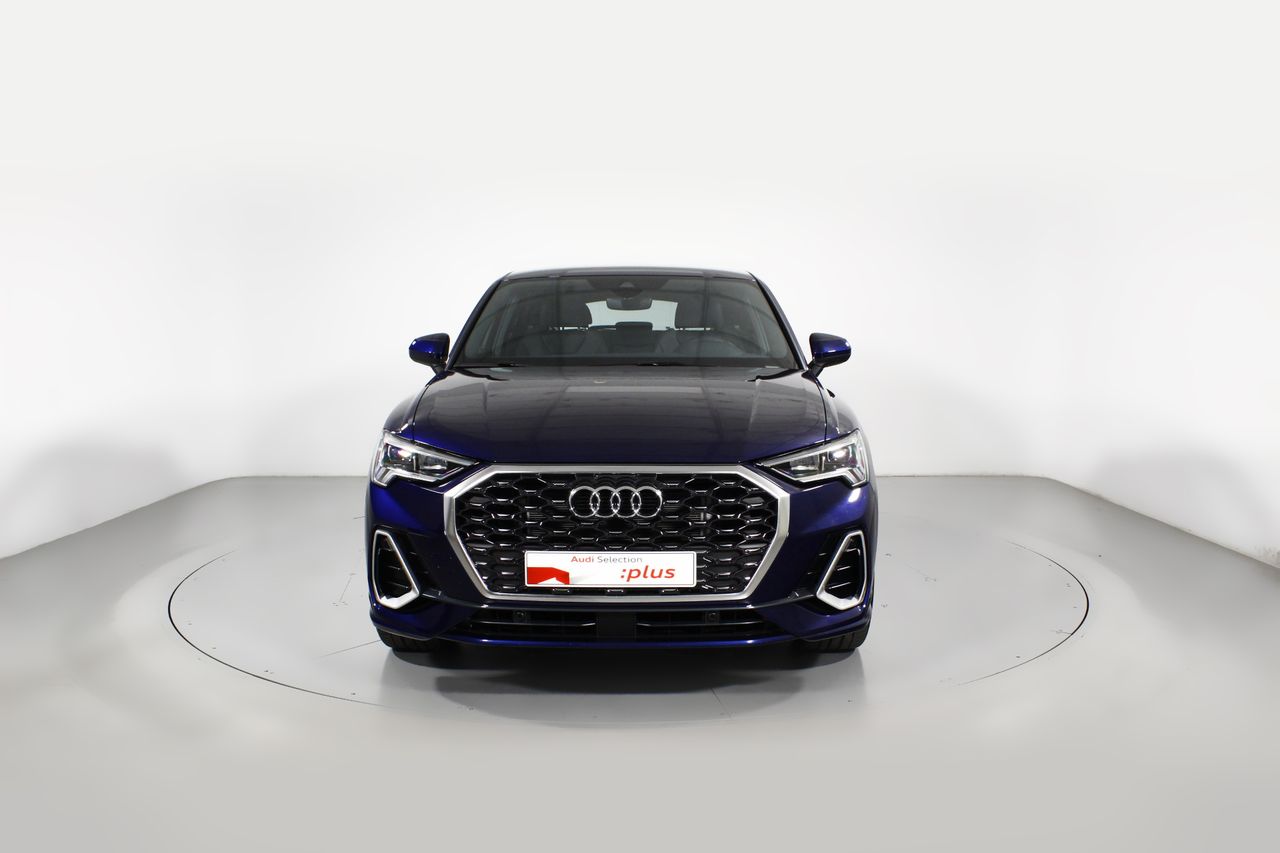 Foto Audi Q3 21