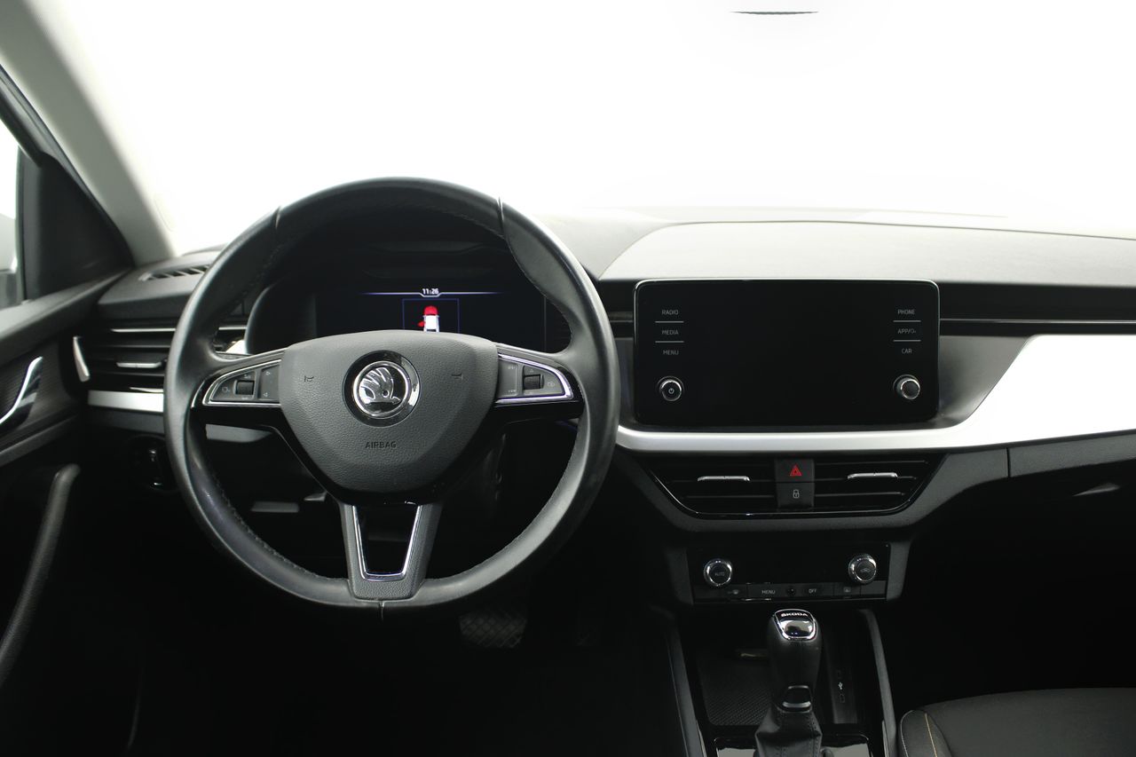 Foto Skoda Scala 6