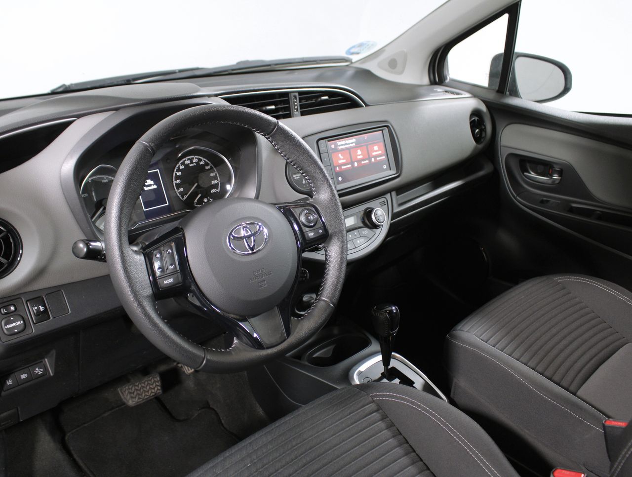 Foto Toyota Yaris 28