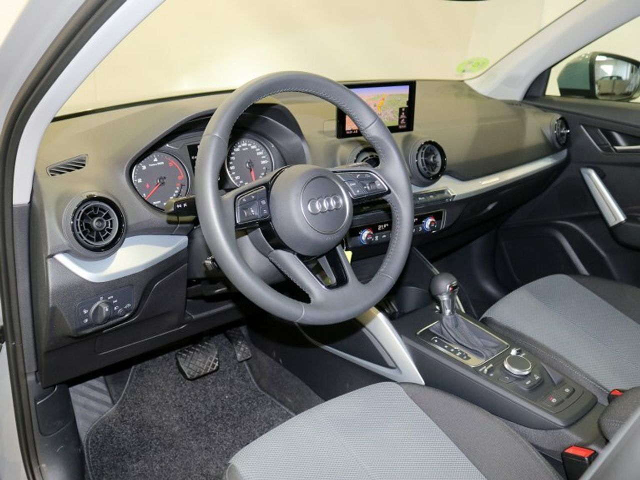 Foto Audi Q2 33