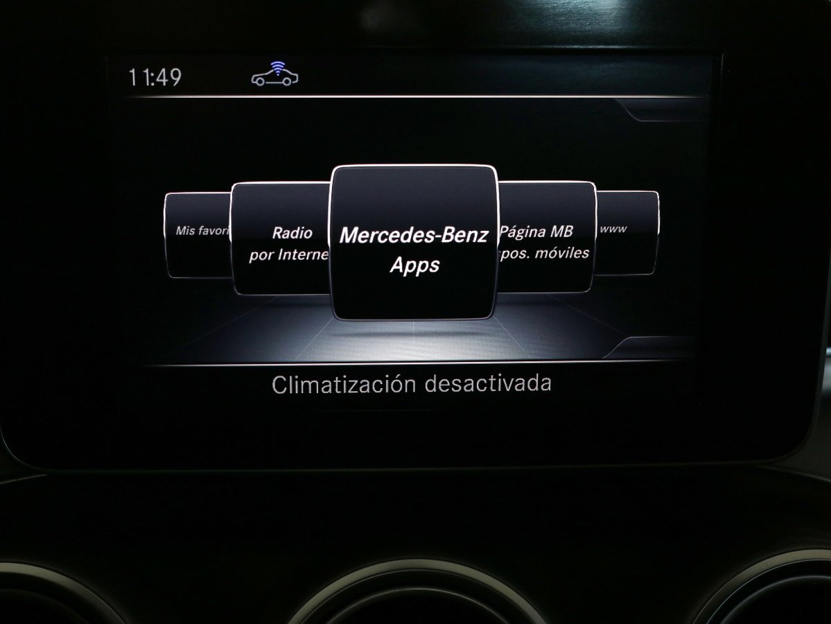 Foto Mercedes-Benz Clase C 30