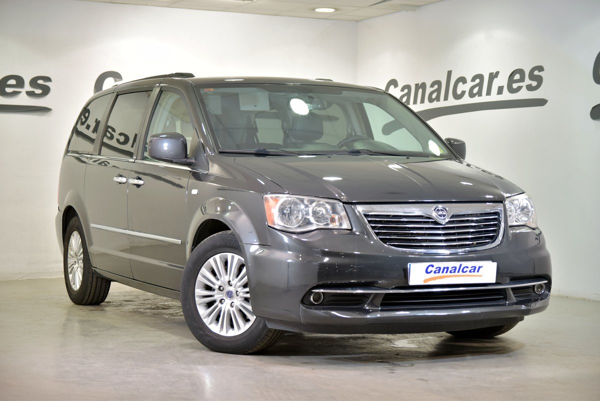 Foto Lancia Voyager 4