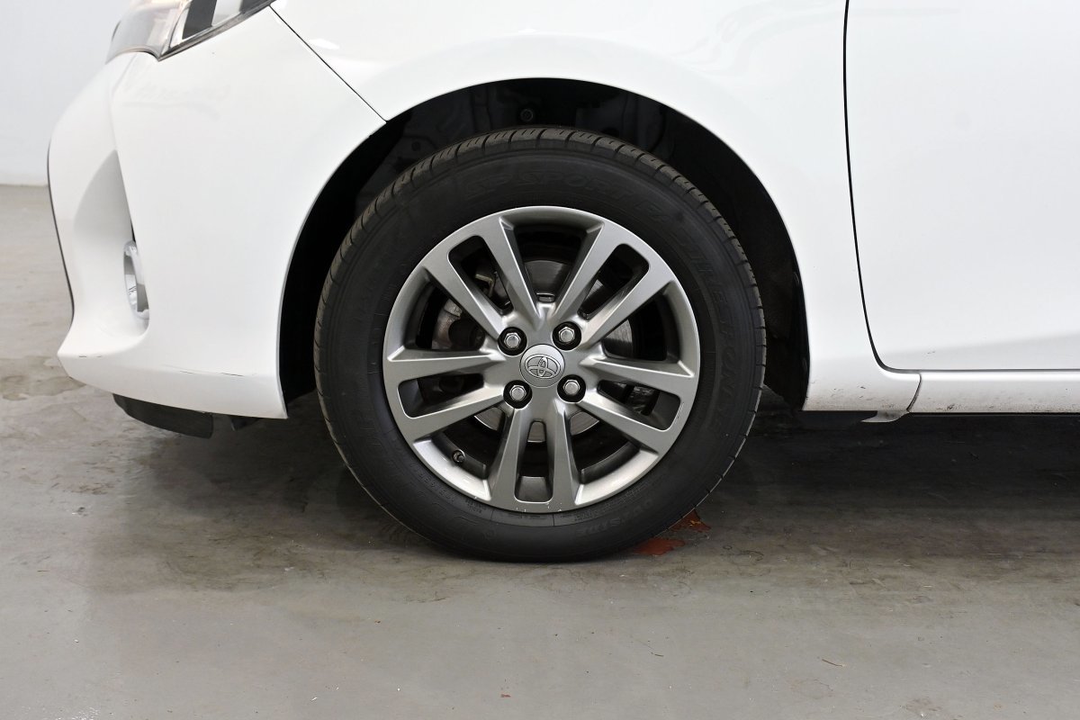 Foto Toyota Yaris 24