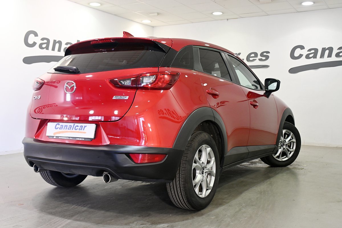 Foto Mazda CX-3 4