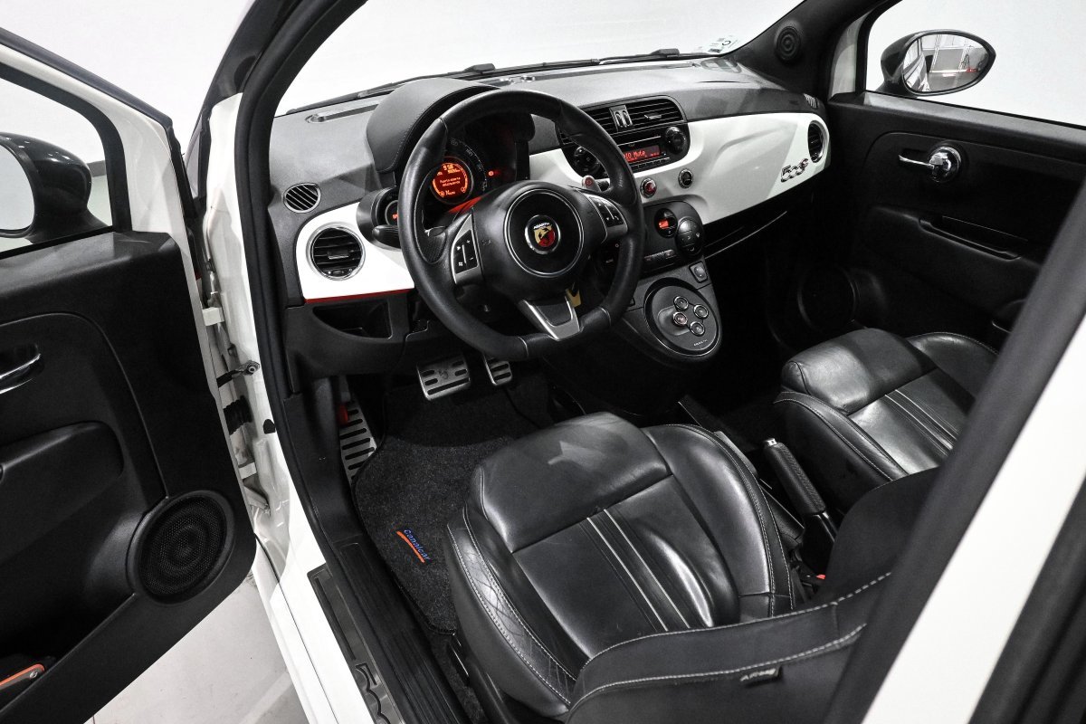 Foto Abarth 500C 10