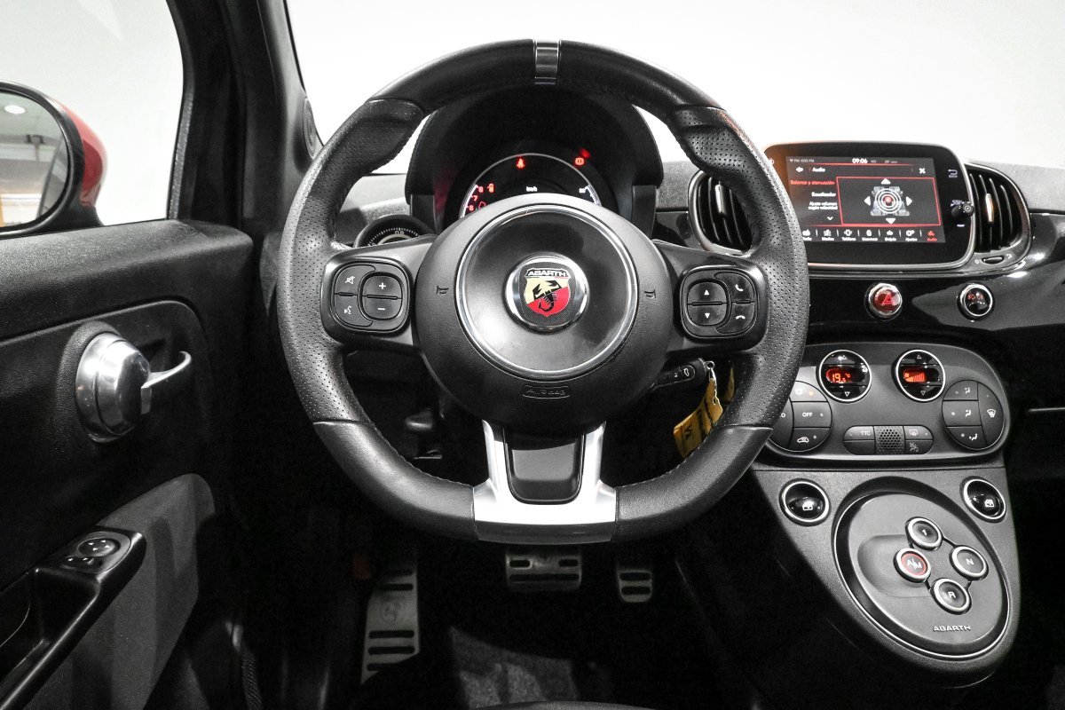 Foto Abarth 500C 23